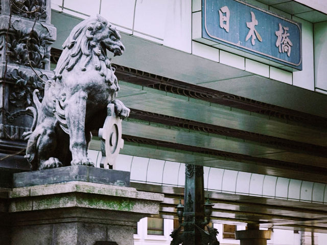東京のランドマーク「日本橋」で江戸の雰囲気を満喫！】** 