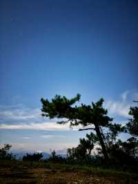 龍溪水庫邂逅一場盛大的寂靜輝煌，夜宿大雷山與星海共眠
