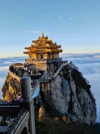 10-11月的老君山｜紅葉雲海夢幻仙境get！