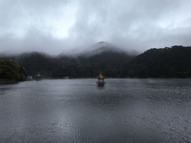 霧隱嵐山火燭幽