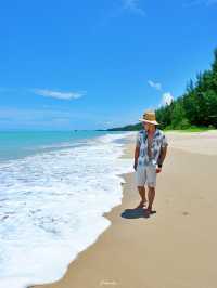 เดินเล่นชิลๆ ริมหาดบางสัก เขาหลัก จ.พังงา