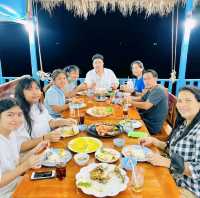 ร้านอร่อย​ ริมทะเล