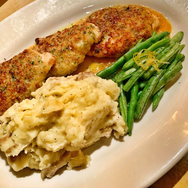 Food Paradise at Cheesecake Factory