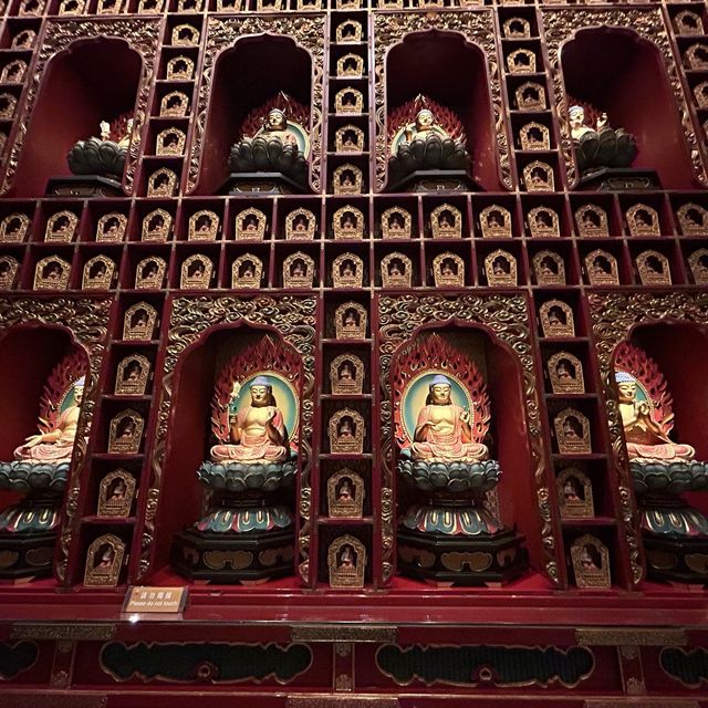 【シンガポール】佛牙寺龍華院博物館(Buddha Tooth Relic Temple and Museum)