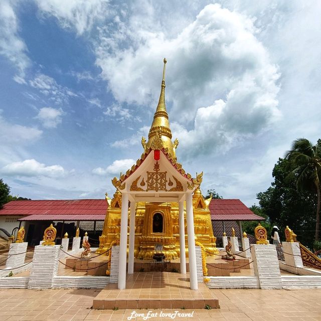 วัดราชธรรมาราม วัดสวยสมุย