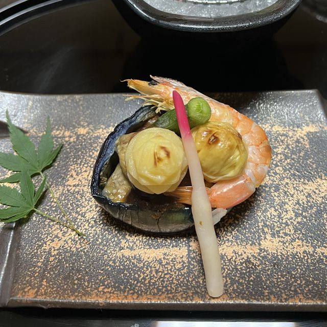 방안에서 즐기는 후지산뷰 가이세키 정찬🍴