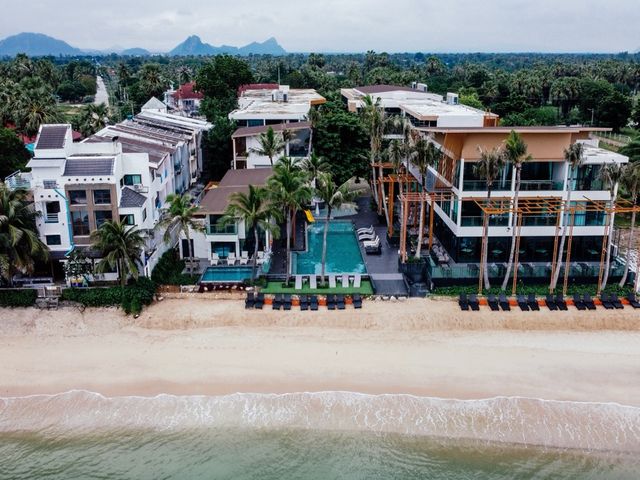 🏖Eco Cozy Beachfront Resort Chaam 🏄🏻🏊🏻‍♂️