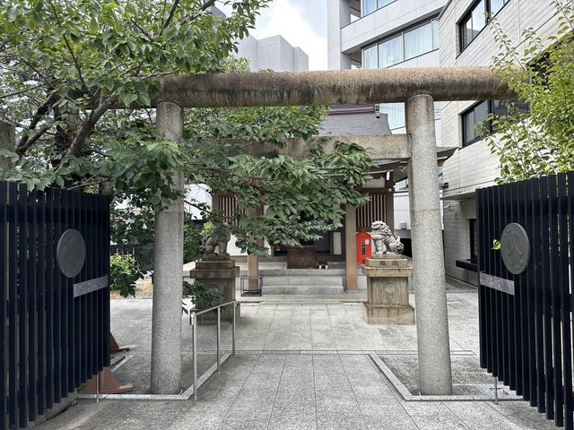 東京・駒込。駒込駅前の『大國神社』