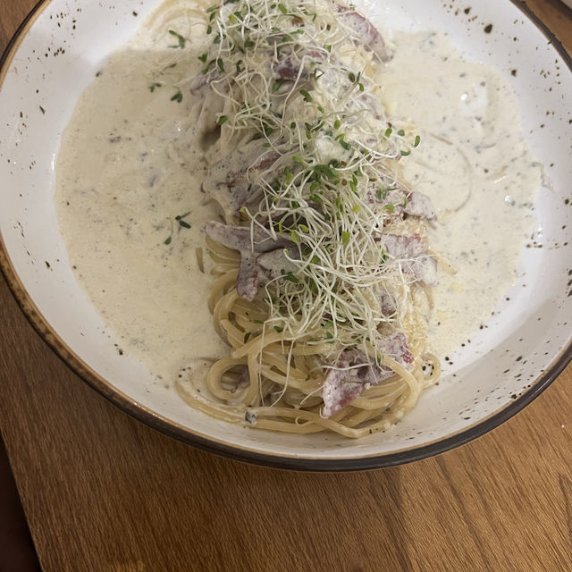 📌ร้าน THE IRAM by Qidot ร้านอาหารแบบคาเฟ่