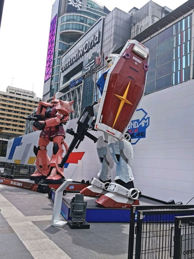 GUNDAM docks at Thailand 