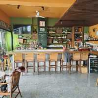 屏東服務環境都很棒的旅店 複合式咖啡廳+酒館
