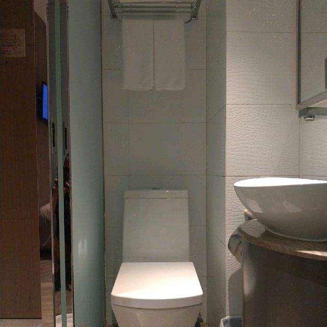 葵涌和宜合道荃灣絲麗酒店