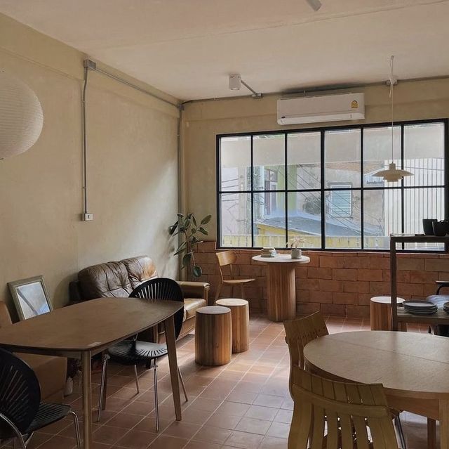 STOCKROOM CAFE