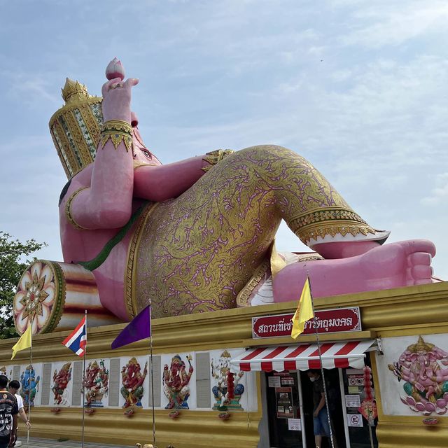 พระพิฆเนศปางนอนเสวยสุข ที่ วัดสมาน ฉะเชิงเทรา