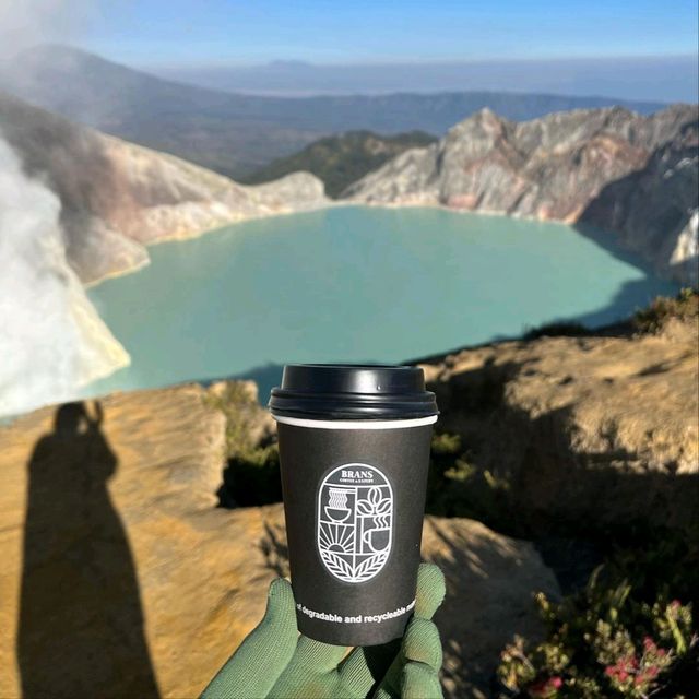 Ijen crater