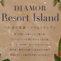 ディアモール大阪  イベント広場ガレリア．テーマは【リゾート アイランド】