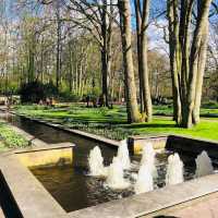 荷蘭🇳🇱利瑟· 藝術雕像美侖美奐⛲️Keukenhof庫肯霍夫花園