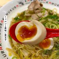 【大阪・心斎橋】安定の旨さ！関西を代表する野菜たっぷりラーメン