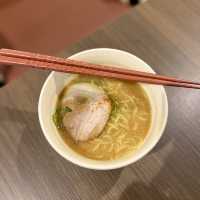 오사카 가성비 최고 호텔!! 온천, 주류, 야식 모두 무제한!!! 