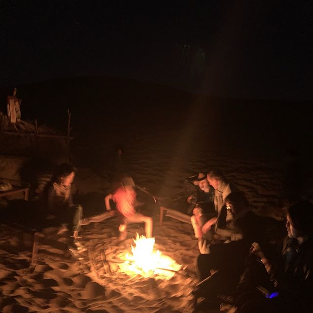 Camping underneath the stars at Tsar desert