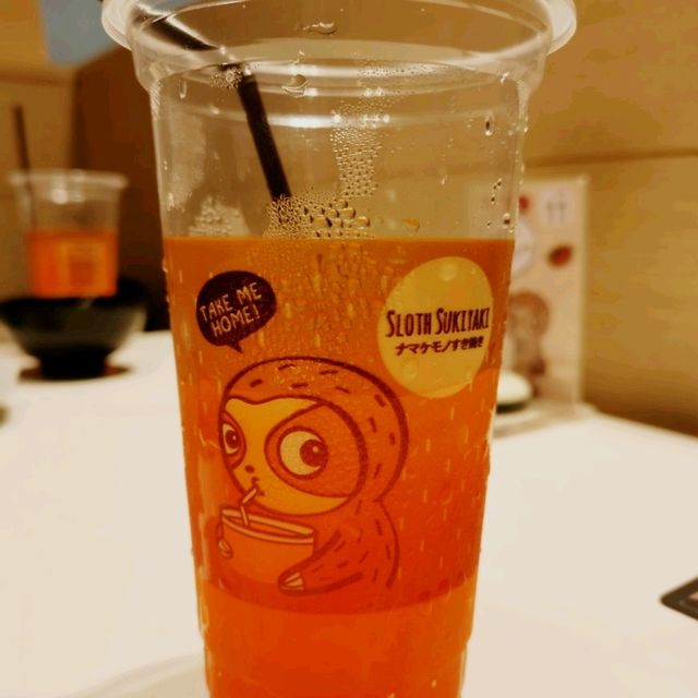 Sloth SukiyaKi มีทั้งซูชิ ซาชิมิ