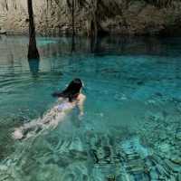 투명한 천연수영장 동굴이 이어지는 세뇨떼