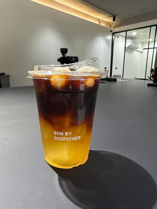 SON BY Godfather คาเฟ่มินิมอล 🍵🍵