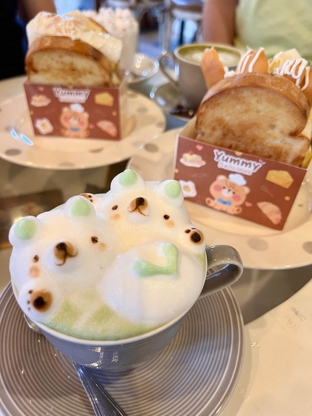 Bear Hug Cafe 