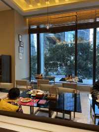 「廣州W酒店二樓的The Kitchen Table，絕對是早晨美好的享用選擇！」