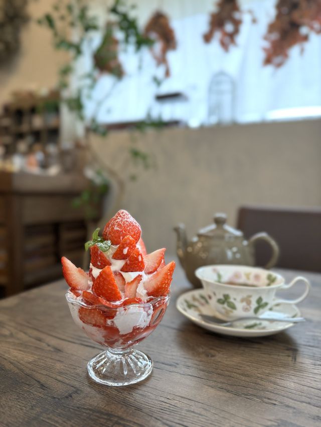 【福岡カフェ】工場をリノベーションしたとは思えない！アンティークカフェ❁⃘*.ﾟ