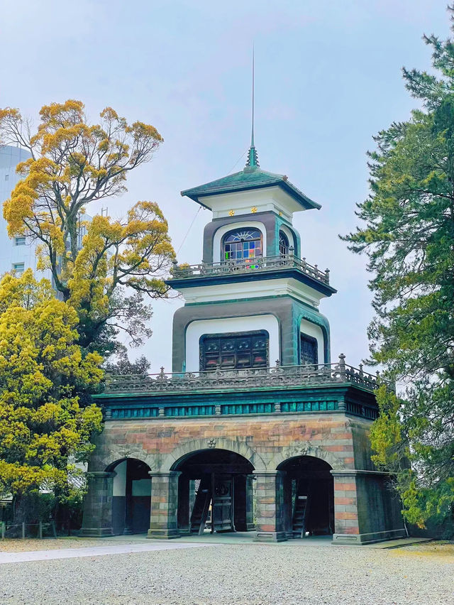 【金沢】縁結びに必勝祈願に！和洋折衷の美しい神門を持つ尾山神社⛩