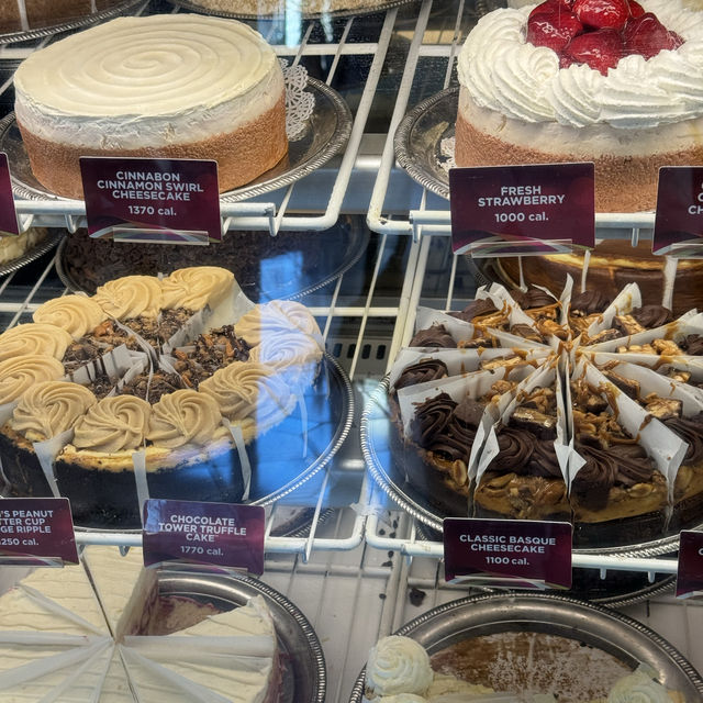 미국 맛집! 더 치즈케이크 팩토리 The Cheesecake Factory 후기🍰