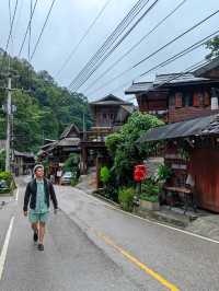 Sightseeing at Mae Kampong Village