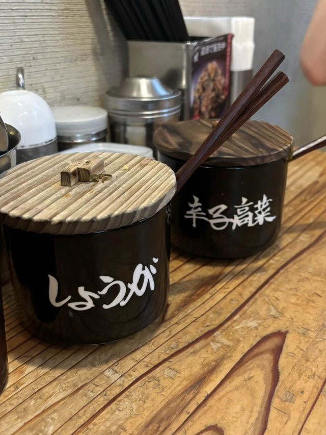 【福岡ラーメン】ランチやディナータイムは特に行列のラーメン店