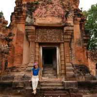 ปราสาทศีขรภูมิ งามสง่า เสน่ห์ศิลปะขอมโบราณ