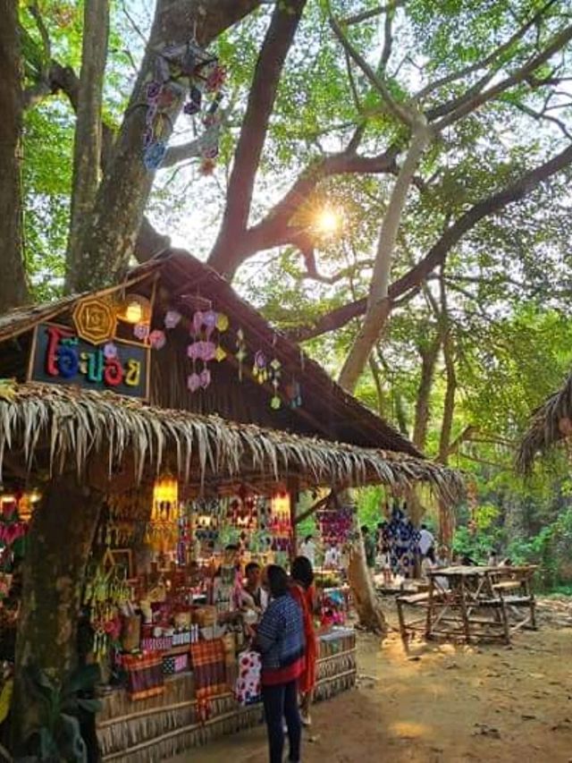 ตลาดโอ๊ะป่อย ราชบุรี