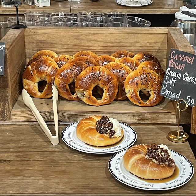 可愛い形の塩パンが食べれるカフェ"beton"🥐✨