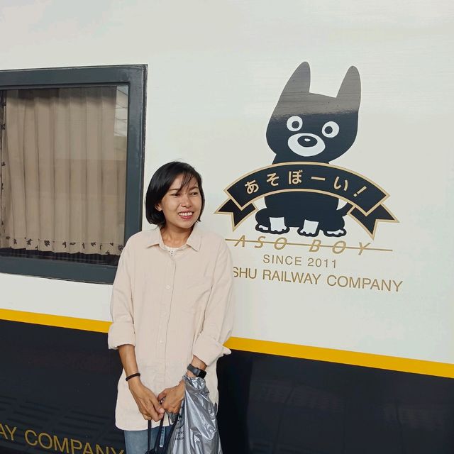 รถไฟสุดคิ้ว Aso boy ของหมาน้อย Kuro
