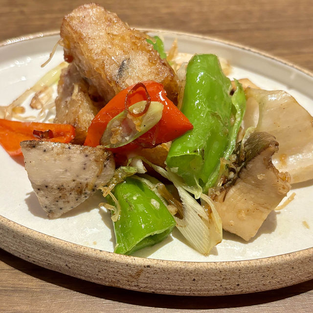【大阪・西梅田】ミシュラン飯がカジュアルに楽しめる「中華バルサワダ」
