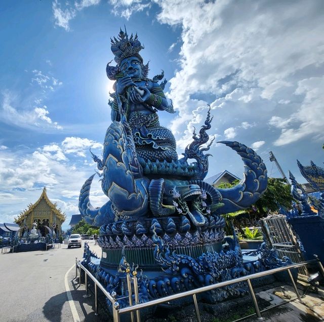 วัดร่องเสือเต้น เชียงราย อยู่ได้จนมืด