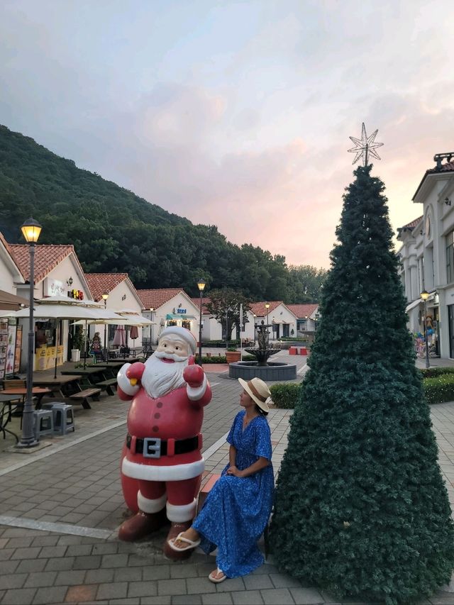 한여름의 크리스마스 축제가 열리는 곳🎄