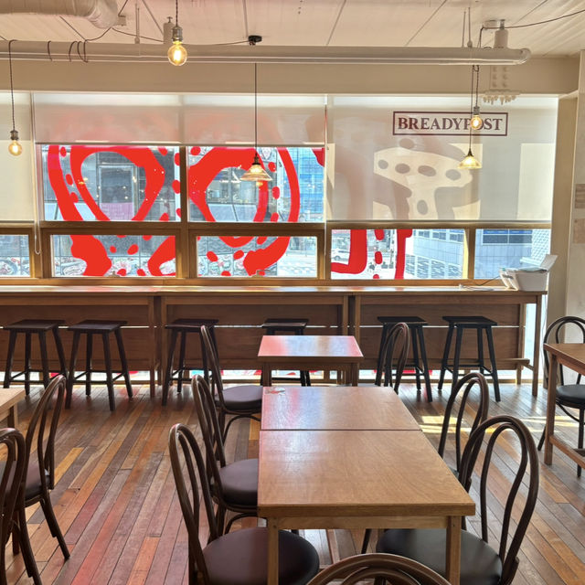 【韓国旅行🇰🇷/ソウル】人気プレッツェル専門店が明洞ど真ん中にオープン🥨