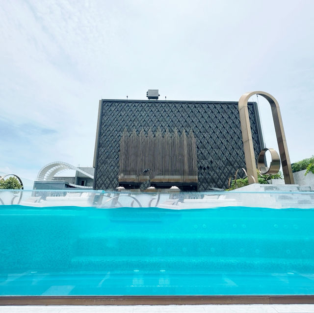 Heavenly Views at INNSiDE by Meliá Bangkok Sukhumvit's Infinity Pool