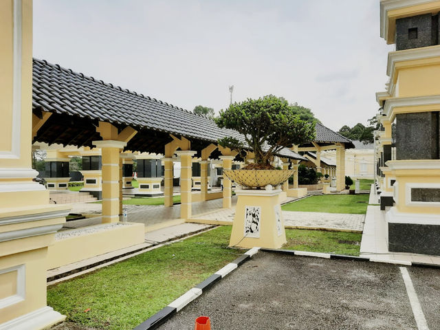Sultan Abu Bakar Mosque