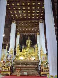 วัดพระธาตุแช่แห้ง พระอารามหลวง