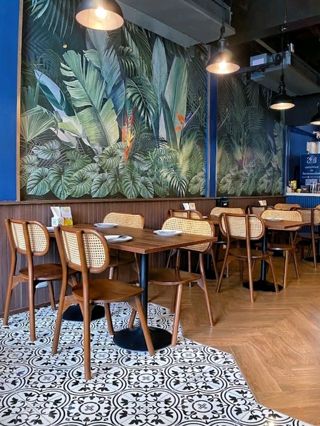 Eat like a local @ the Kajohn Authentic Southern Thai Cuisine