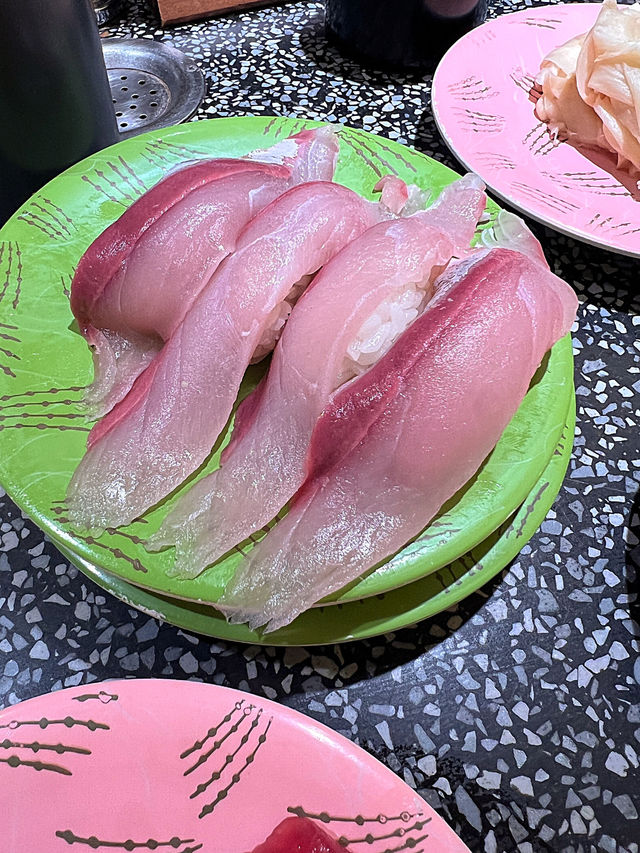 【北海道】ネタでかっ🤣回転寿司根室花まる