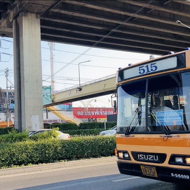 吞武里市場 Thonburi Market Place不只是吃海鮮啦！搭巴士去很方便😄