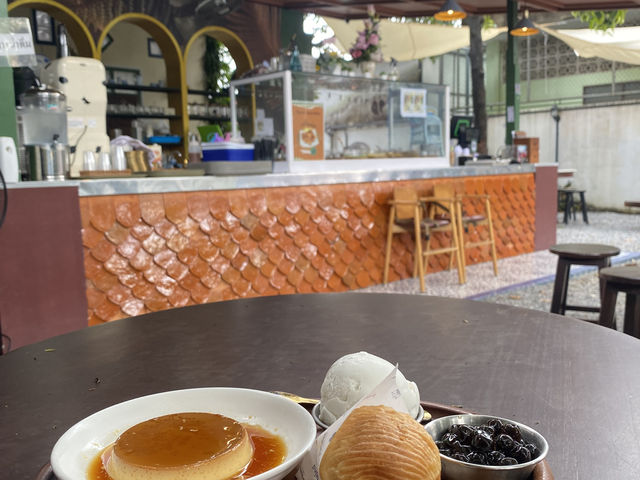 ขนมหวานน้ำตาลไหม้ ยะลาจย้าาาาา