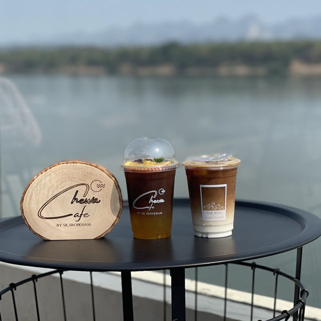 จิบกาแฟ แลฝั่งโขง @Chewa Café 